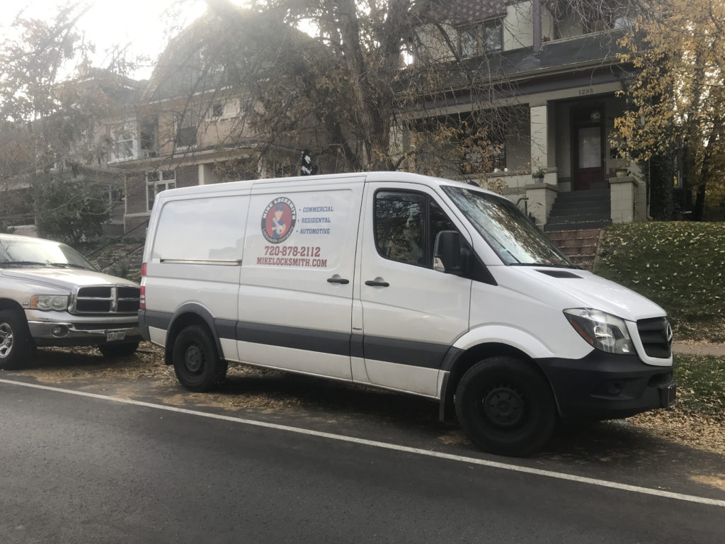 24 hour Mobile locksmith